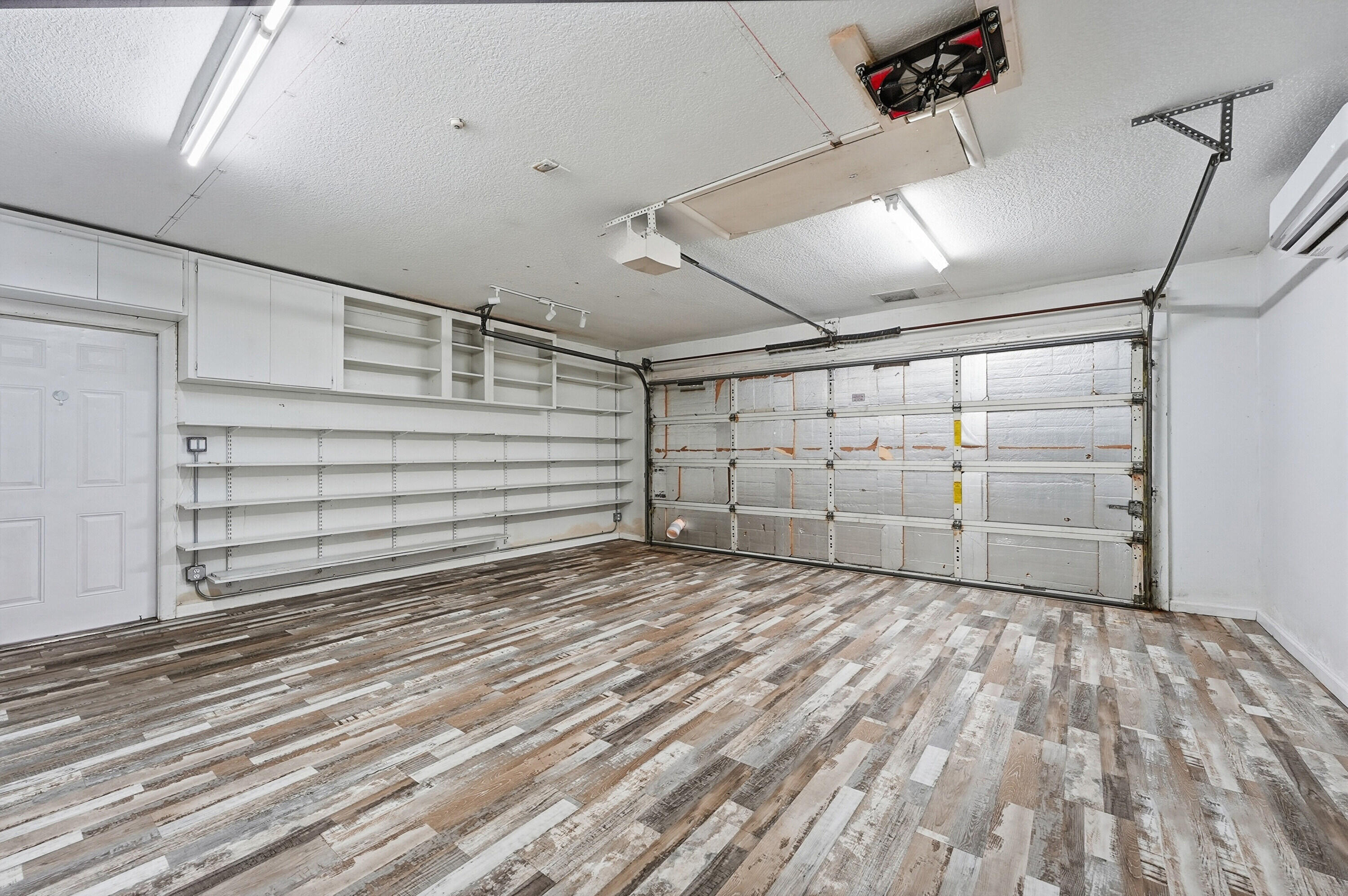 SARATOGA POINTE - Residential