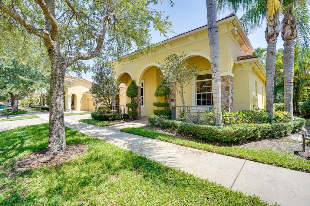 Photo of 10042 SW Canossa Way, Port Saint Lucie, FL 34986 (MLS # R10987445)