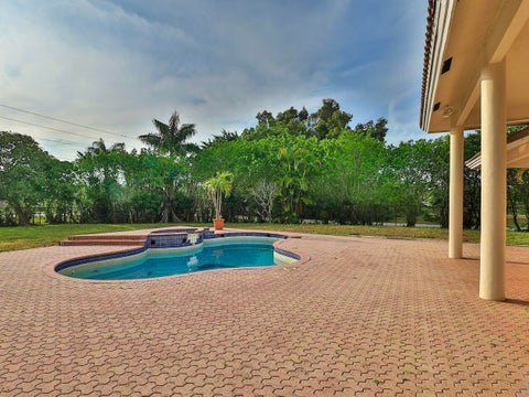 Tiny photo for 11201 NW 14TH Street, Plantation, FL 33323 (MLS # B26081975)