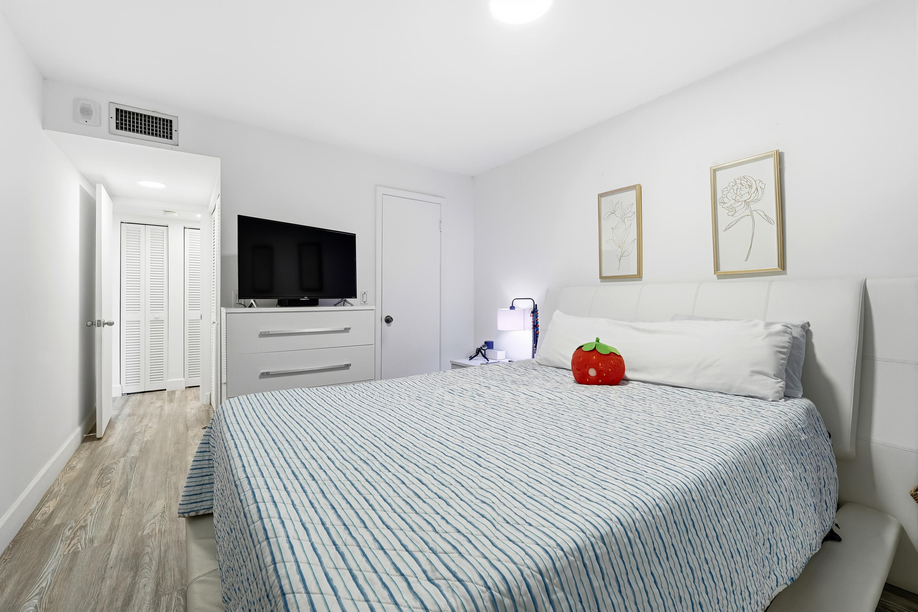 PALM LAKE 1 CONDO - Residential