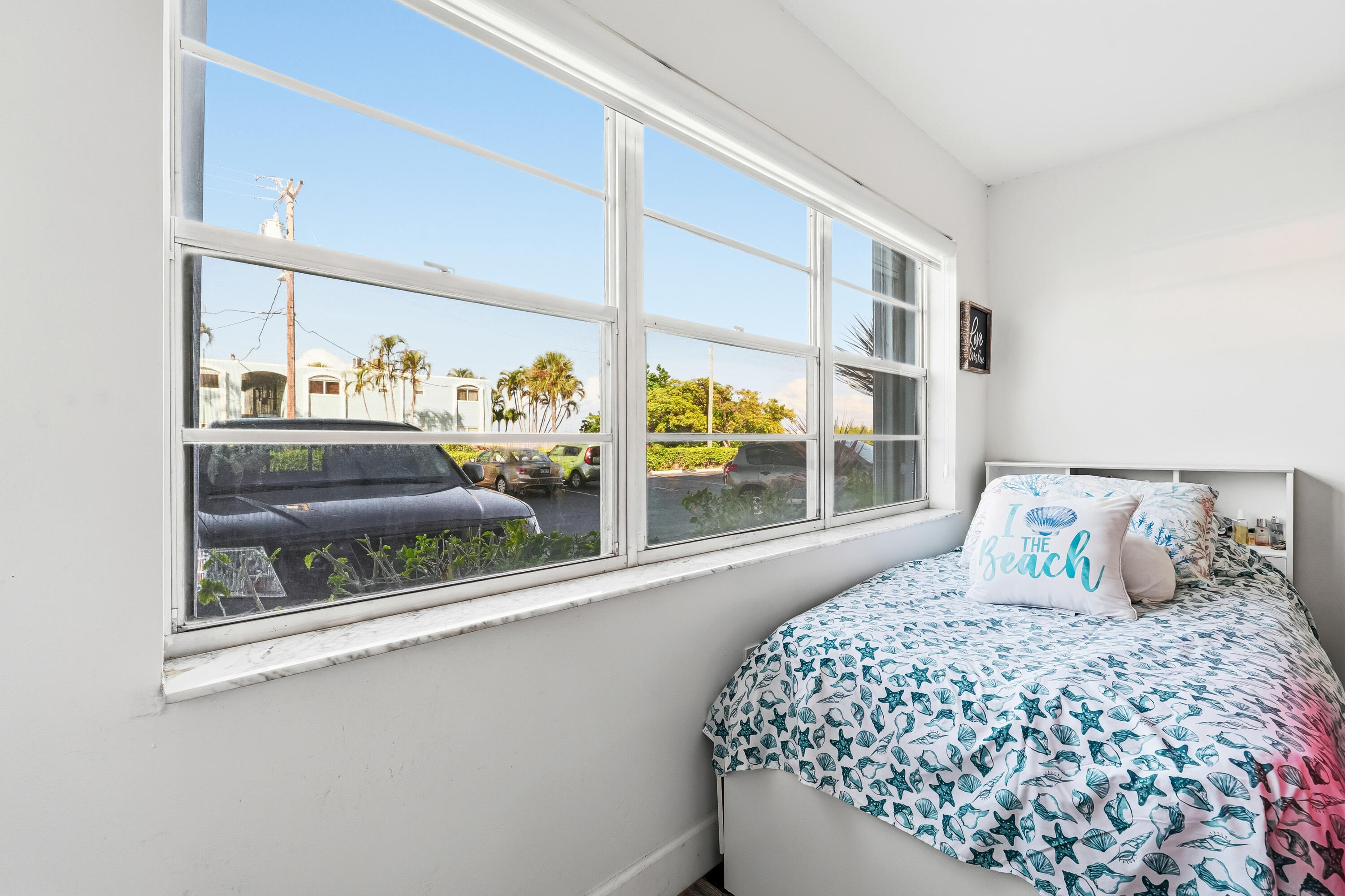 PALM LAKE 1 CONDO - Residential