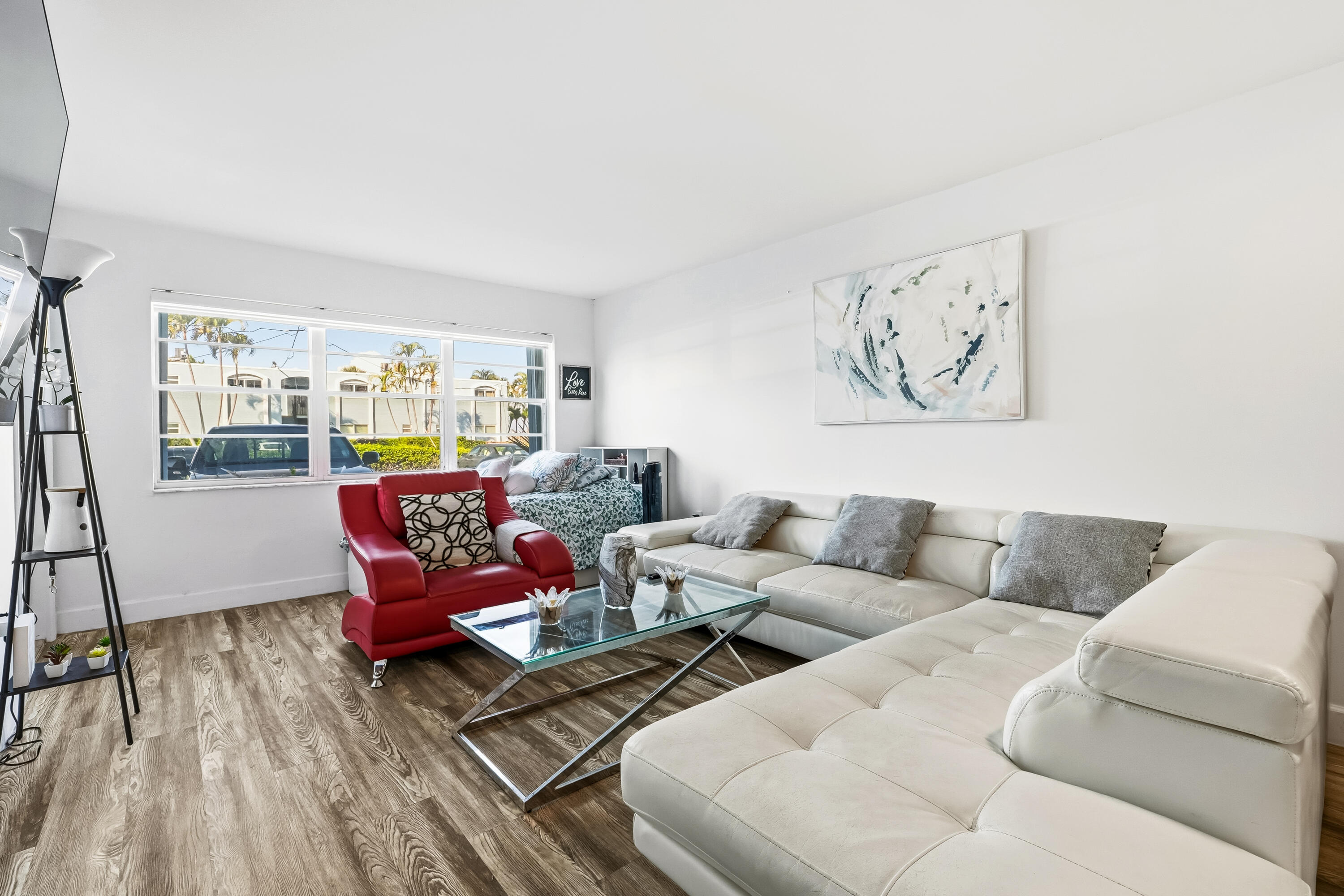 PALM LAKE 1 CONDO - Residential