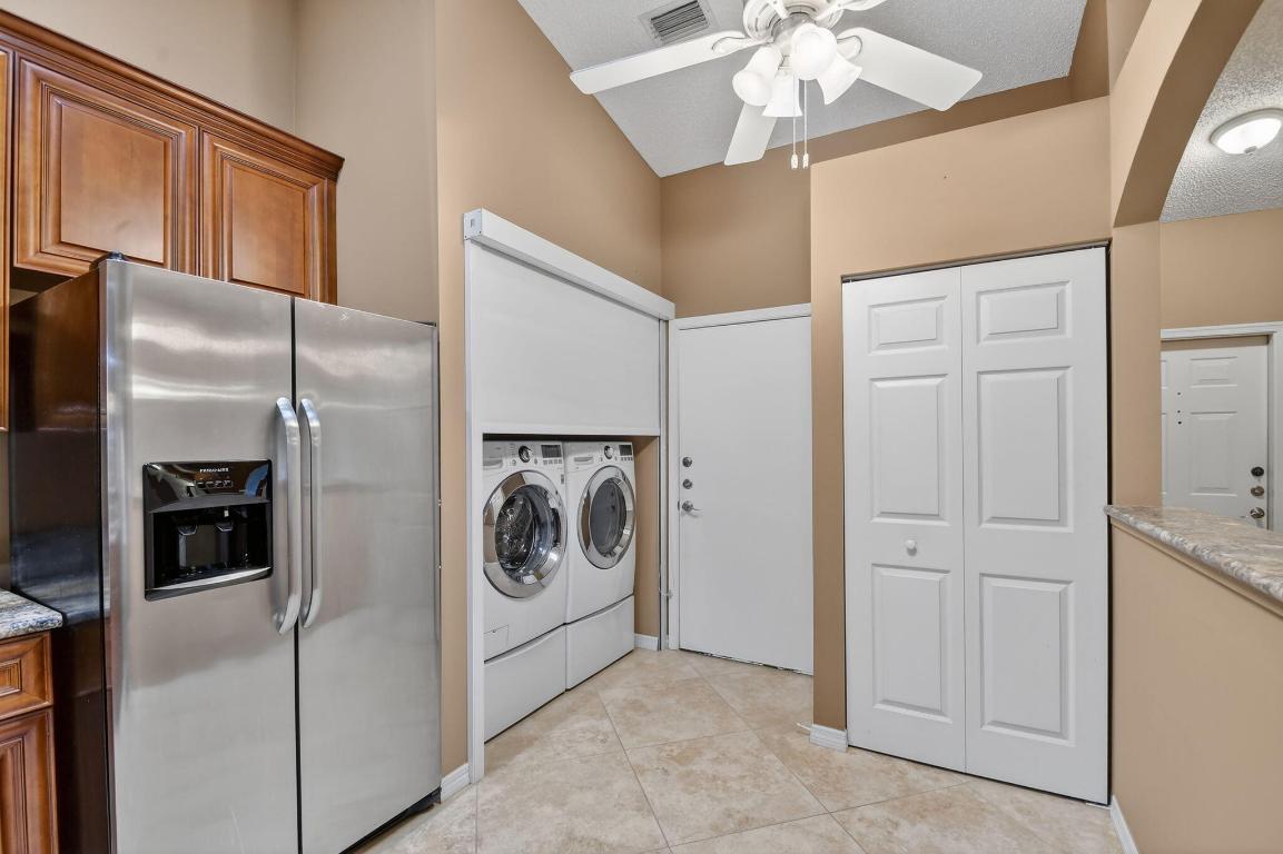 Venetian Isles - Residential