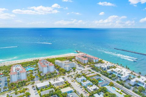 A home in Palm Beach Shores