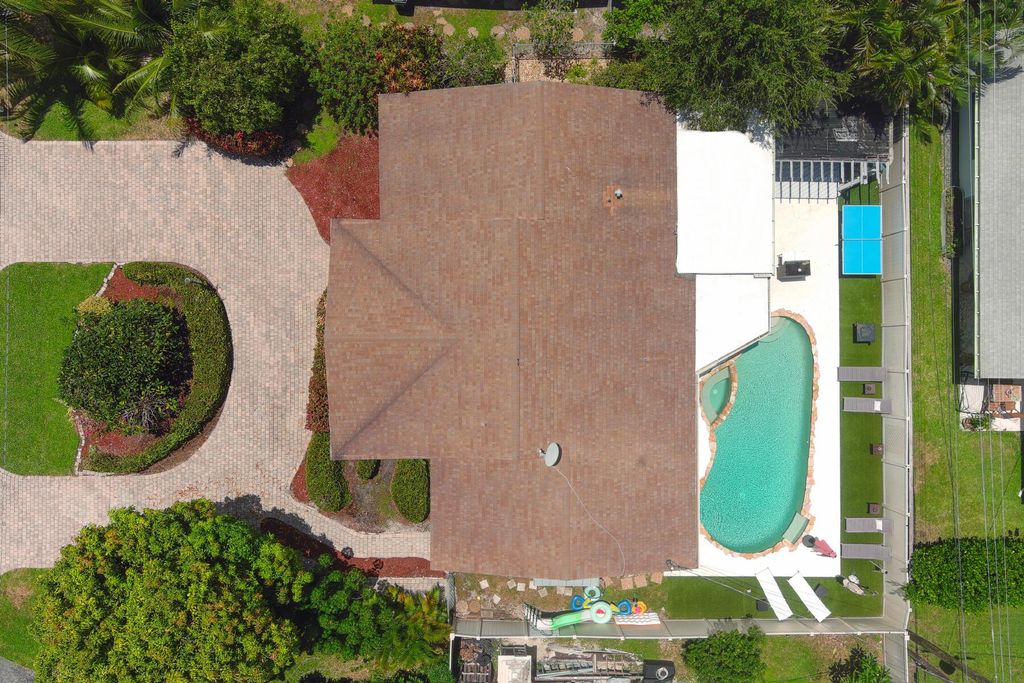 Photo of 729 Heron Drive, Delray Beach, FL 33444 (MLS # R11114580)