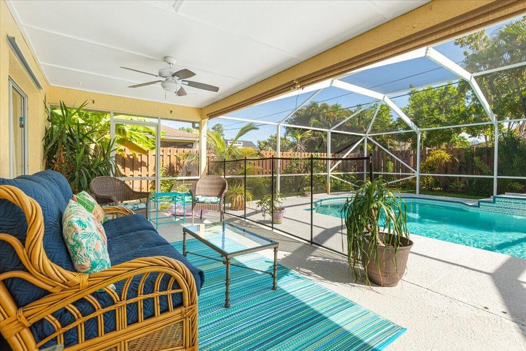 Photo of 527 SE Nome Drive, Port Saint Lucie, FL 34984 (MLS # R11005696)