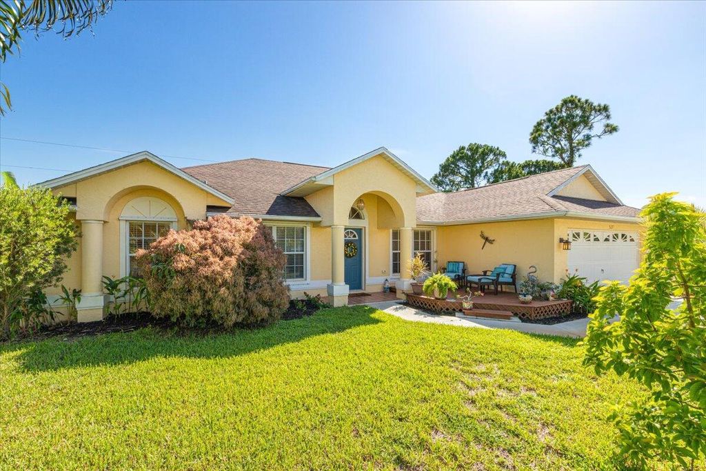 Photo of 527 SE Nome Drive, Port Saint Lucie, FL 34984 (MLS # R11005696)