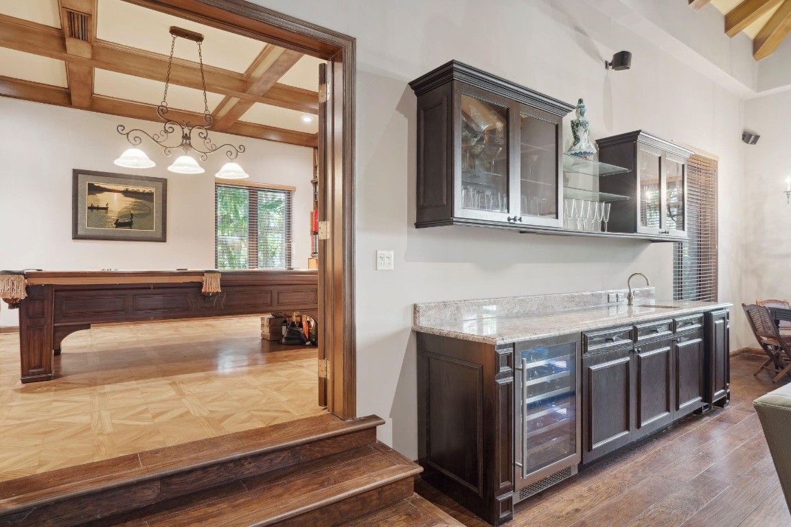 Bay Colony - Residential