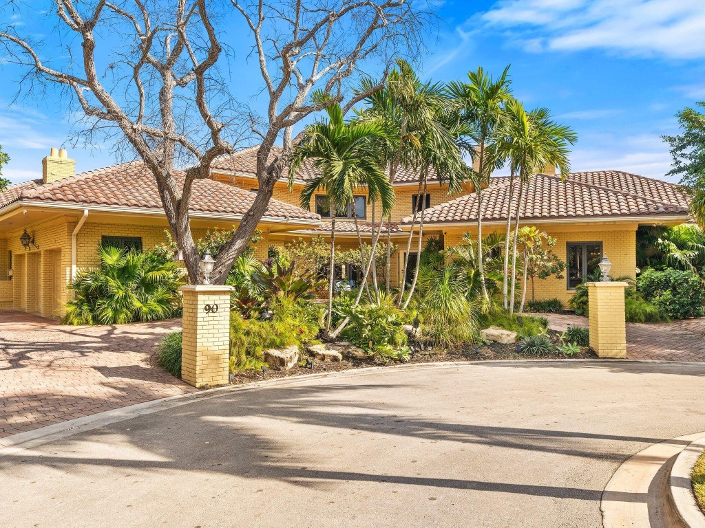 Bay Colony - Residential