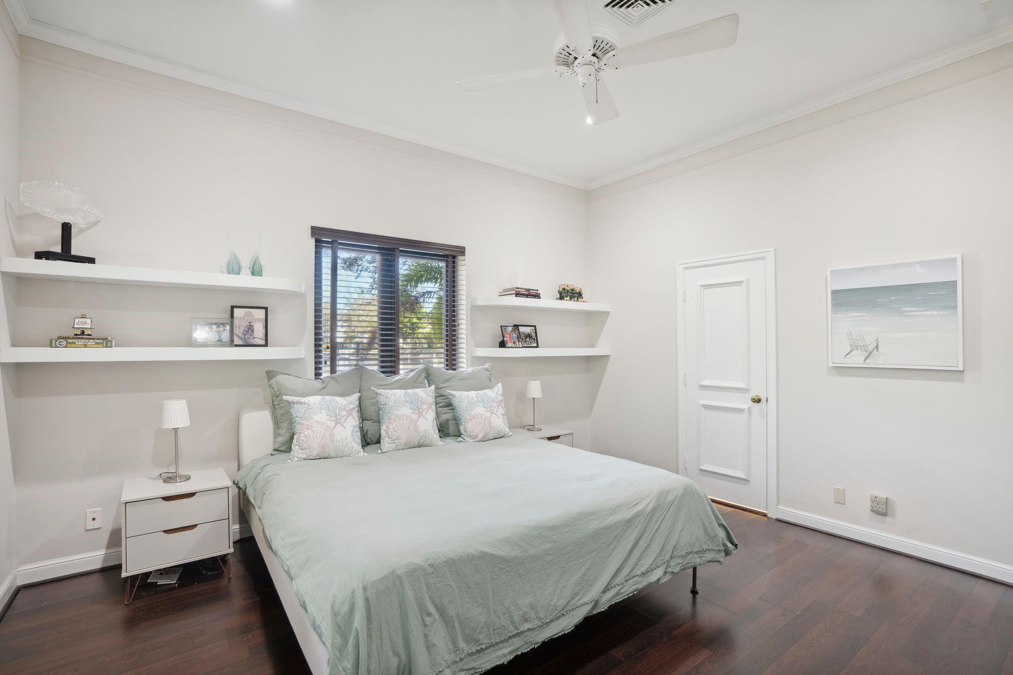 Bay Colony - Residential