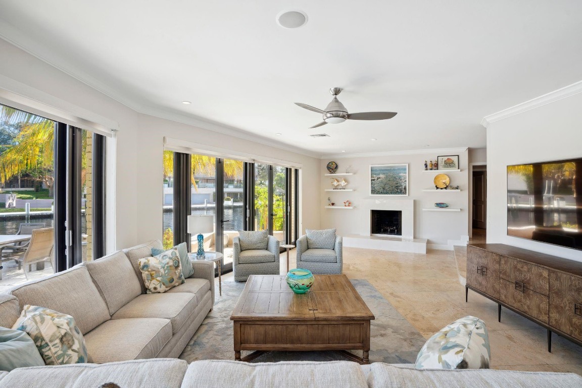 Bay Colony - Residential