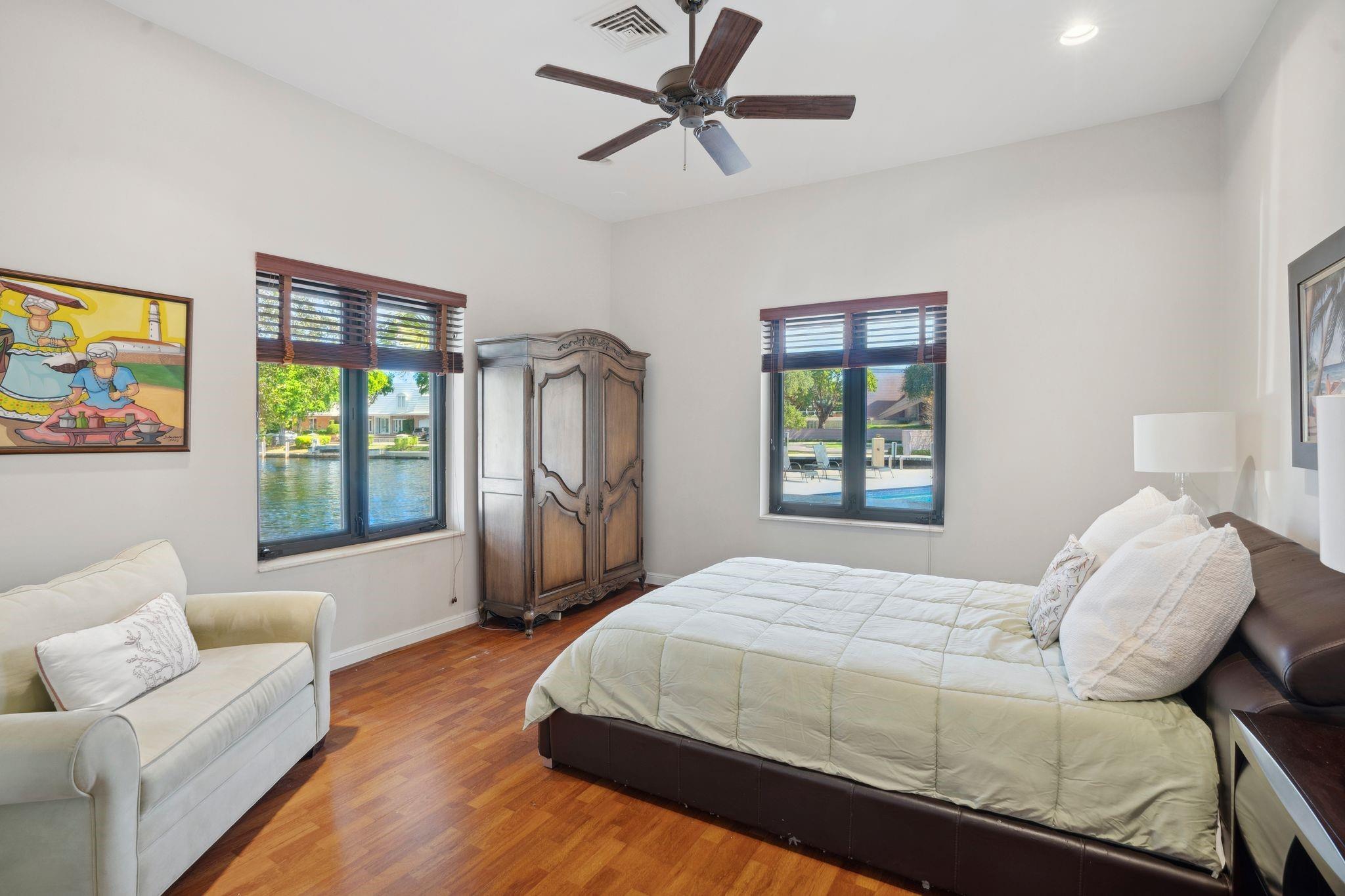 Bay Colony - Residential