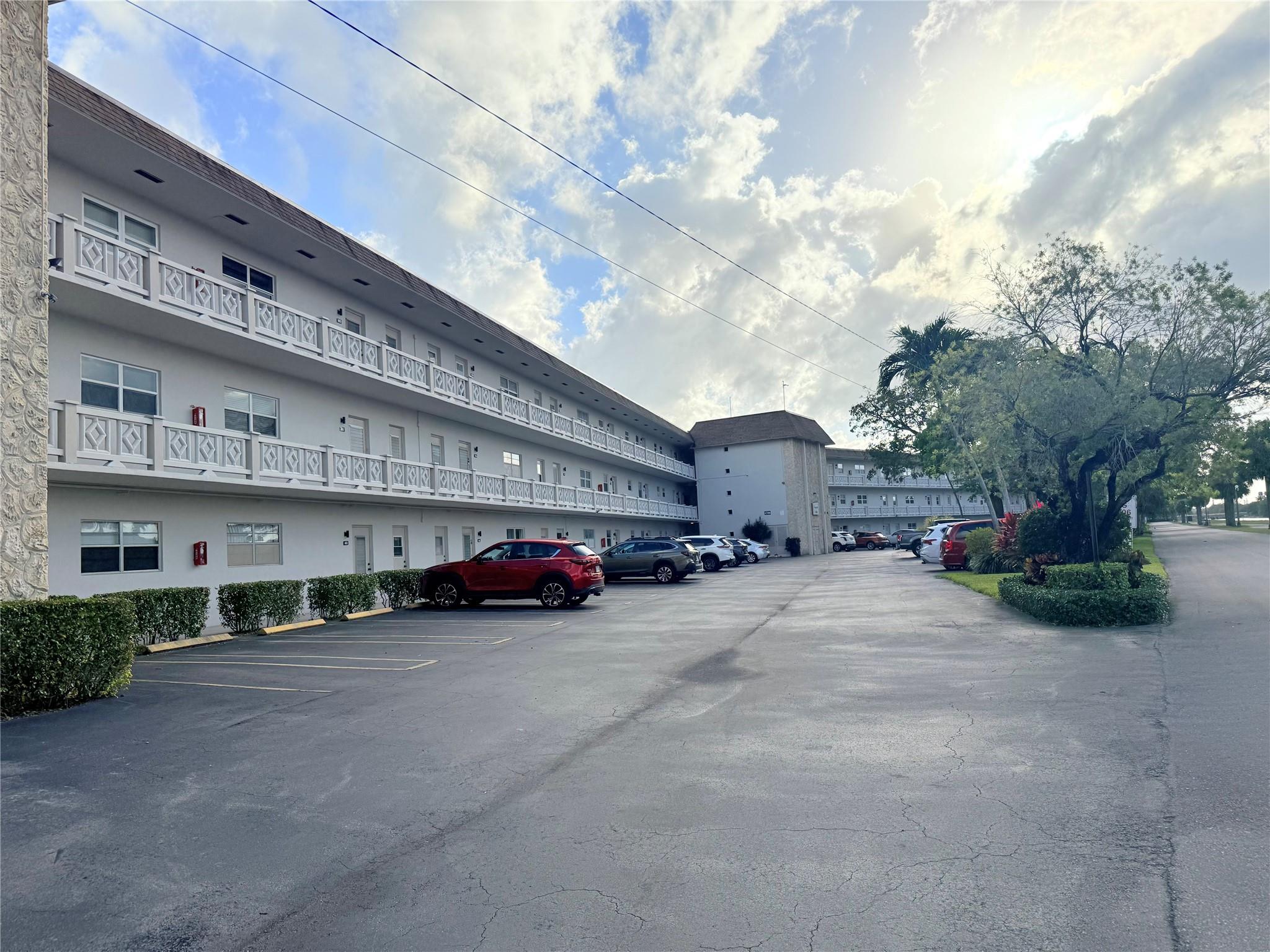 Hawaiian Gardens - Residential