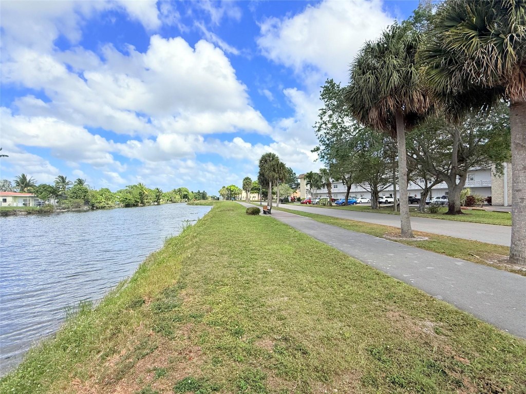 Hawaiian Gardens - Residential