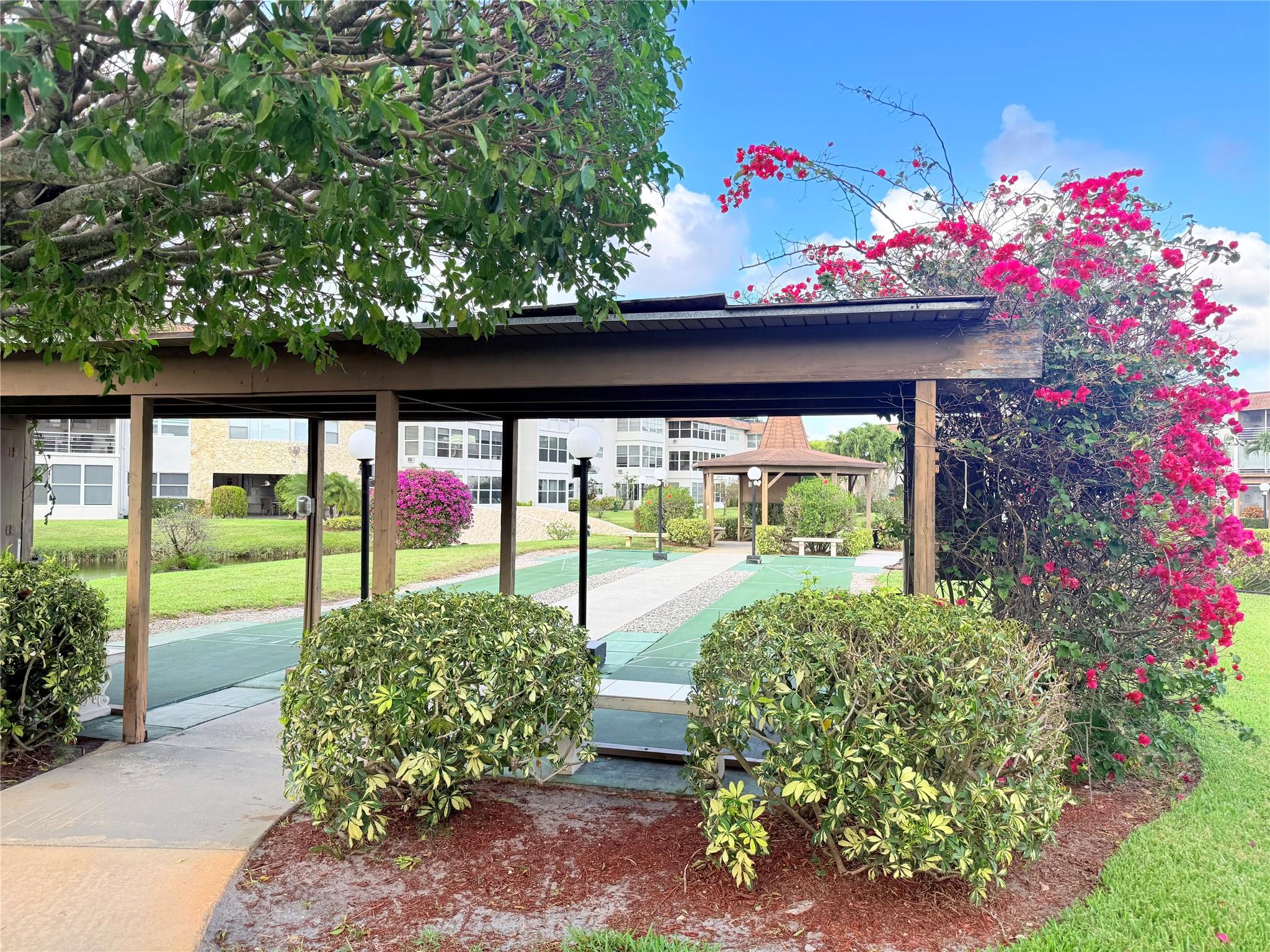 Hawaiian Gardens - Residential