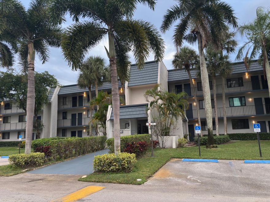 All-ages, updated condo in Trevi Court, located in the gated Fountains of Palm Beach community in Lake Worth.This 2-bedroom, 2-bath unit offers wood-look ceramic floors throughout, a kitchen with granite countertops and stainless-steel appliances, and a snack bar that opens to the dining and living area. Impact windows and doors provide security and add usable space. The open patio offers a comfortable spot to enjoy the greenery and quiet surroundings. Inside, you'll find a washer and dryer, plus a new A/C and water heater. The rent includes water, sewer, trash collection, cable, and Wi-Fi. Tenant only pays for electricity.A solid, move-in-ready home to enjoy the Florida lifestyle.