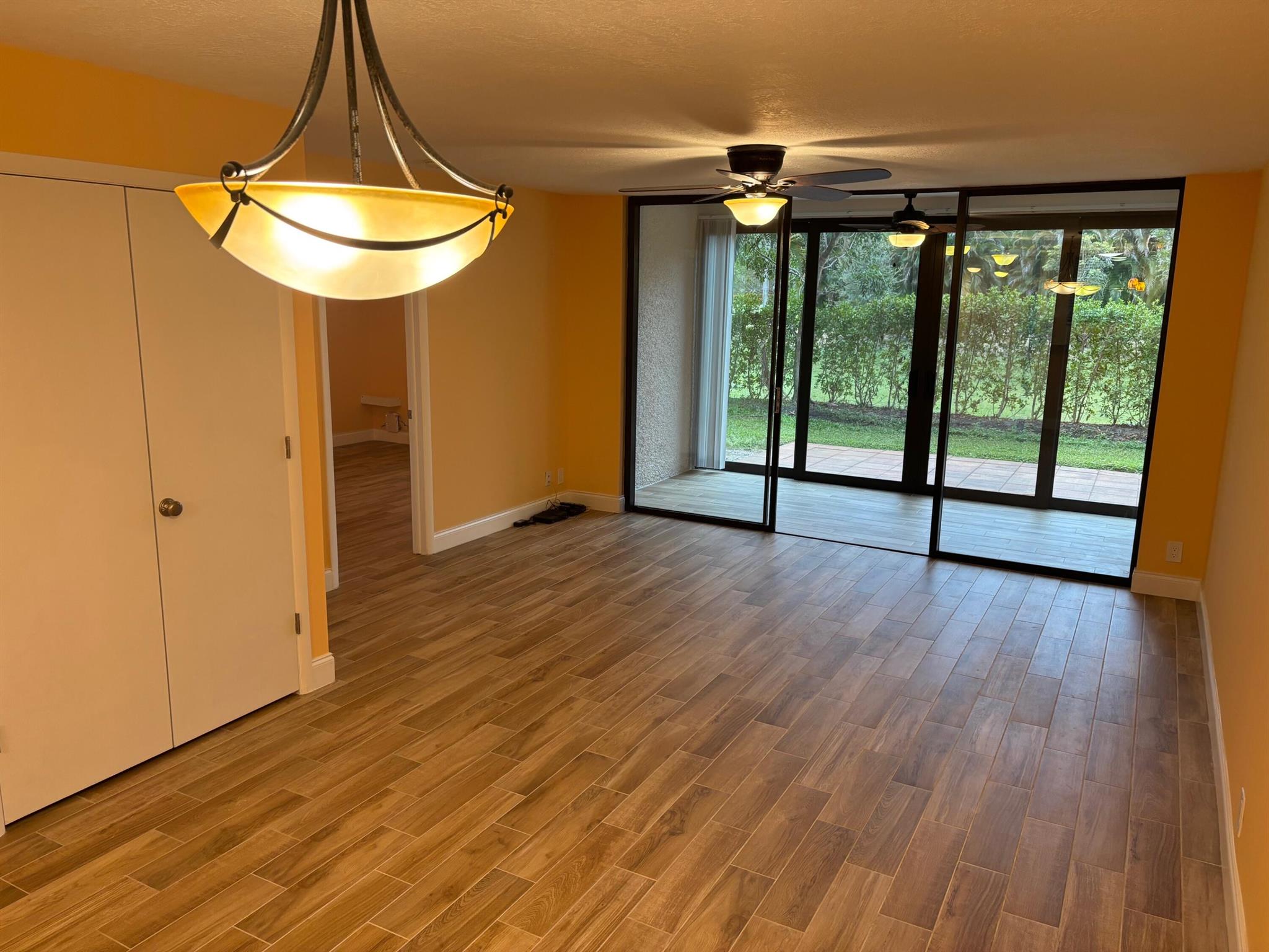 FOUNTAINS OF PALM BEACH - Residential Lease