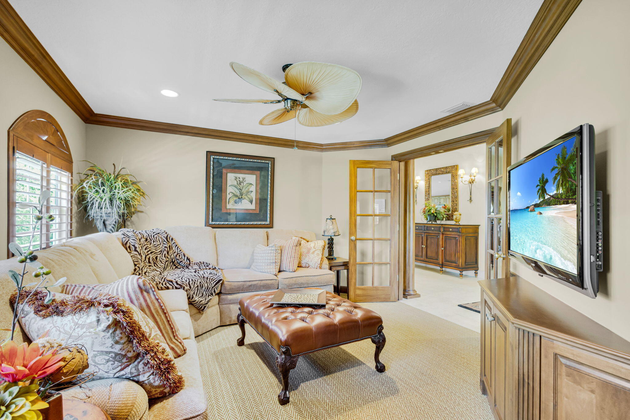 LEGENDS CONDO - Residential