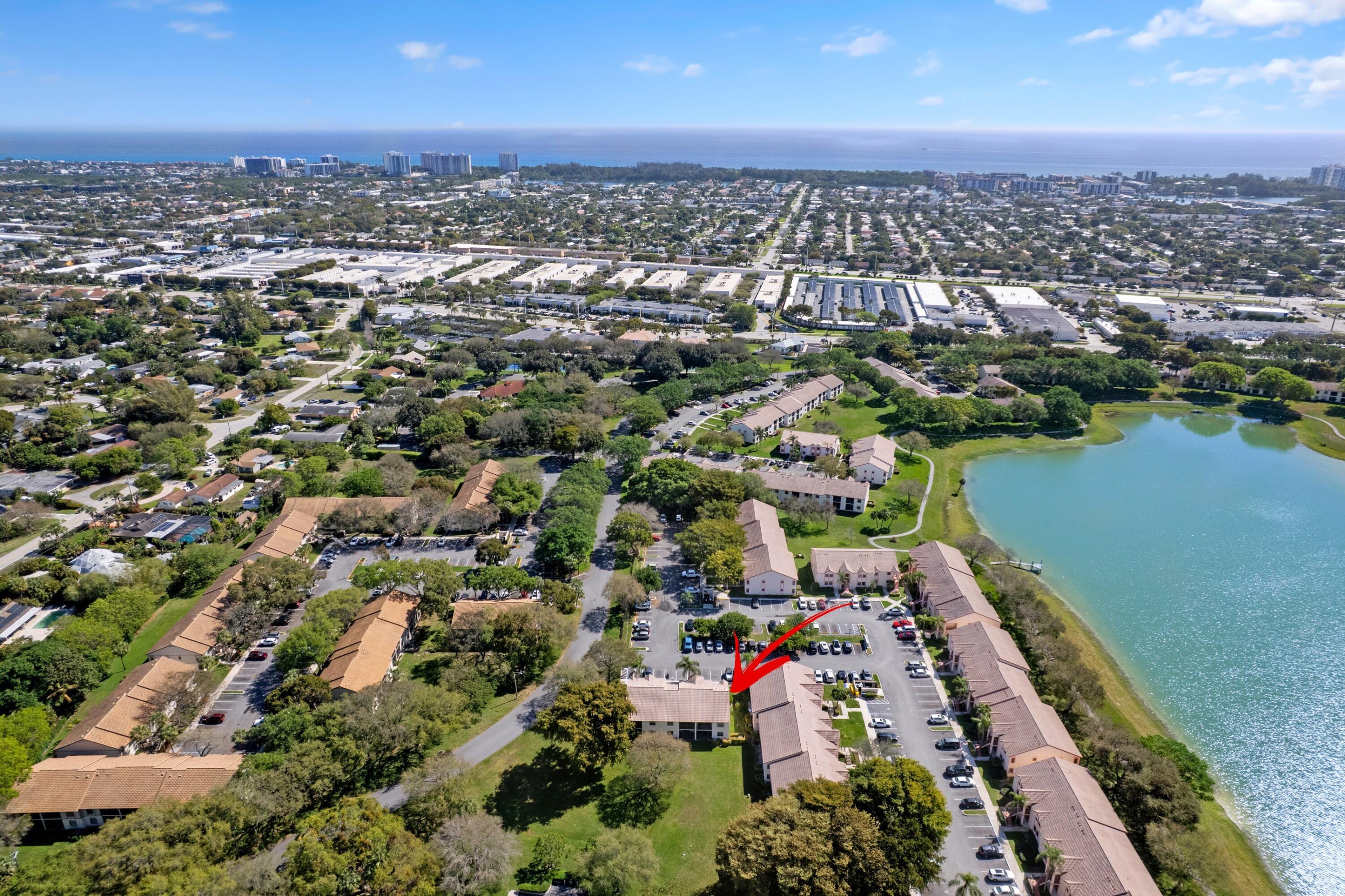 LAKE WINDWOOD CONDO - Residential