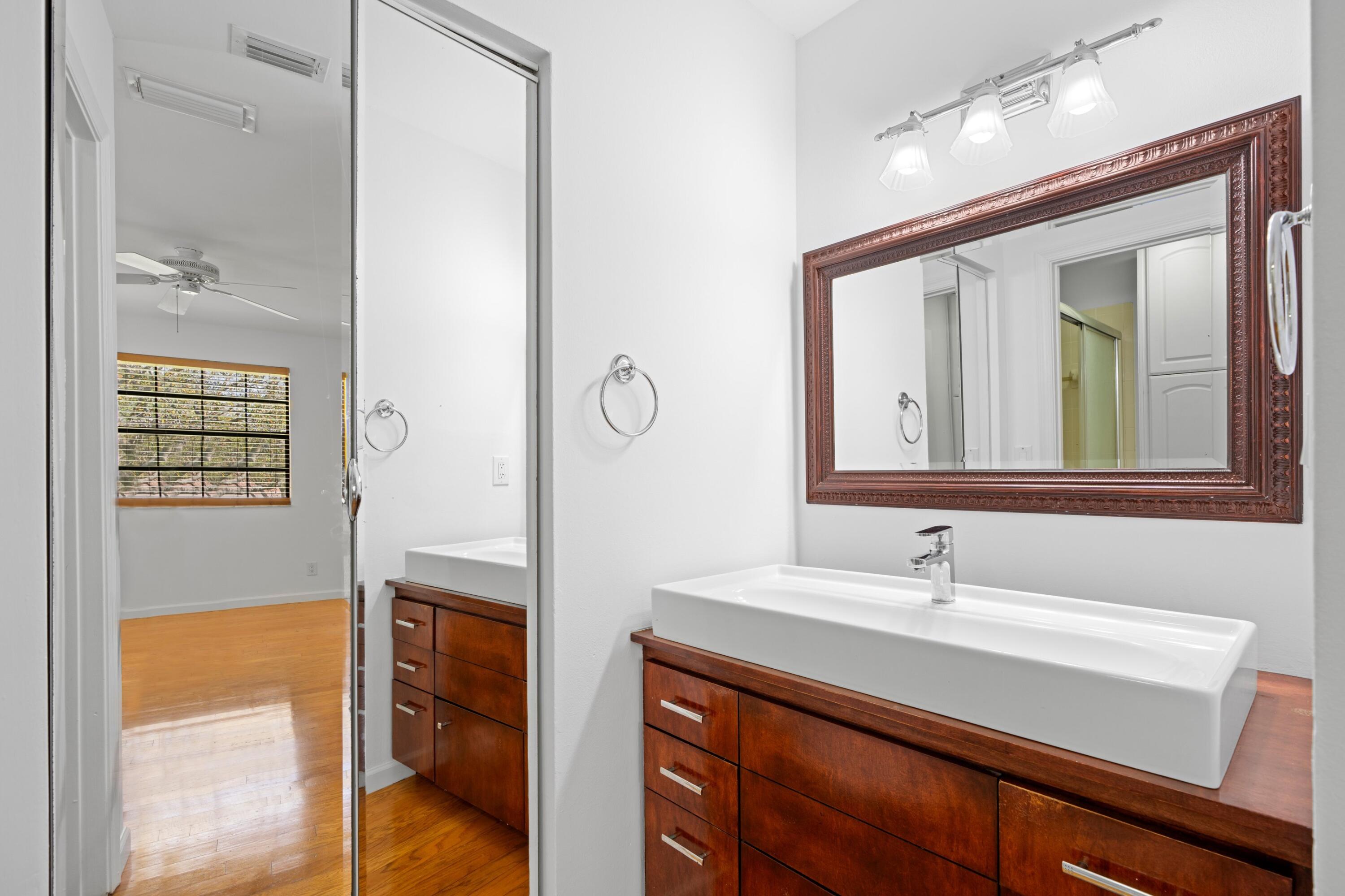 LAKE WINDWOOD CONDO - Residential