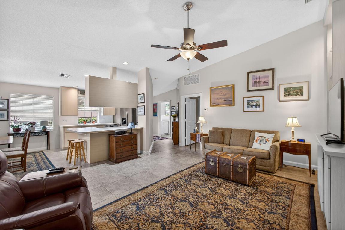 GARDEN OAKS - Residential