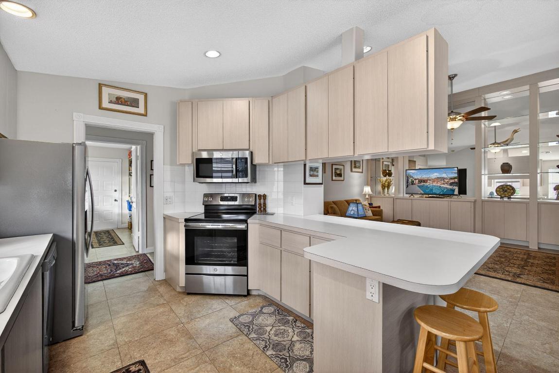 GARDEN OAKS - Residential