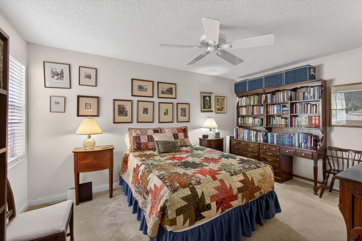 GARDEN OAKS - Residential