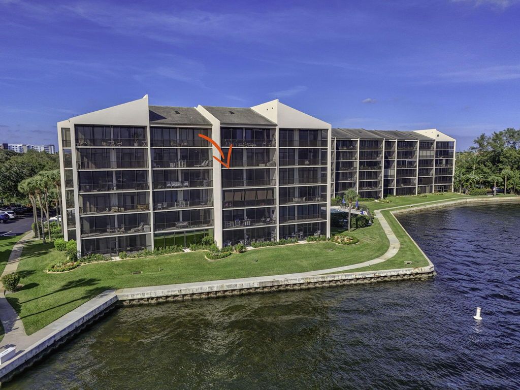 Photo of 11390 Twelve Oaks Way #420, North Palm Beach, FL 33408 (MLS # R11145805)