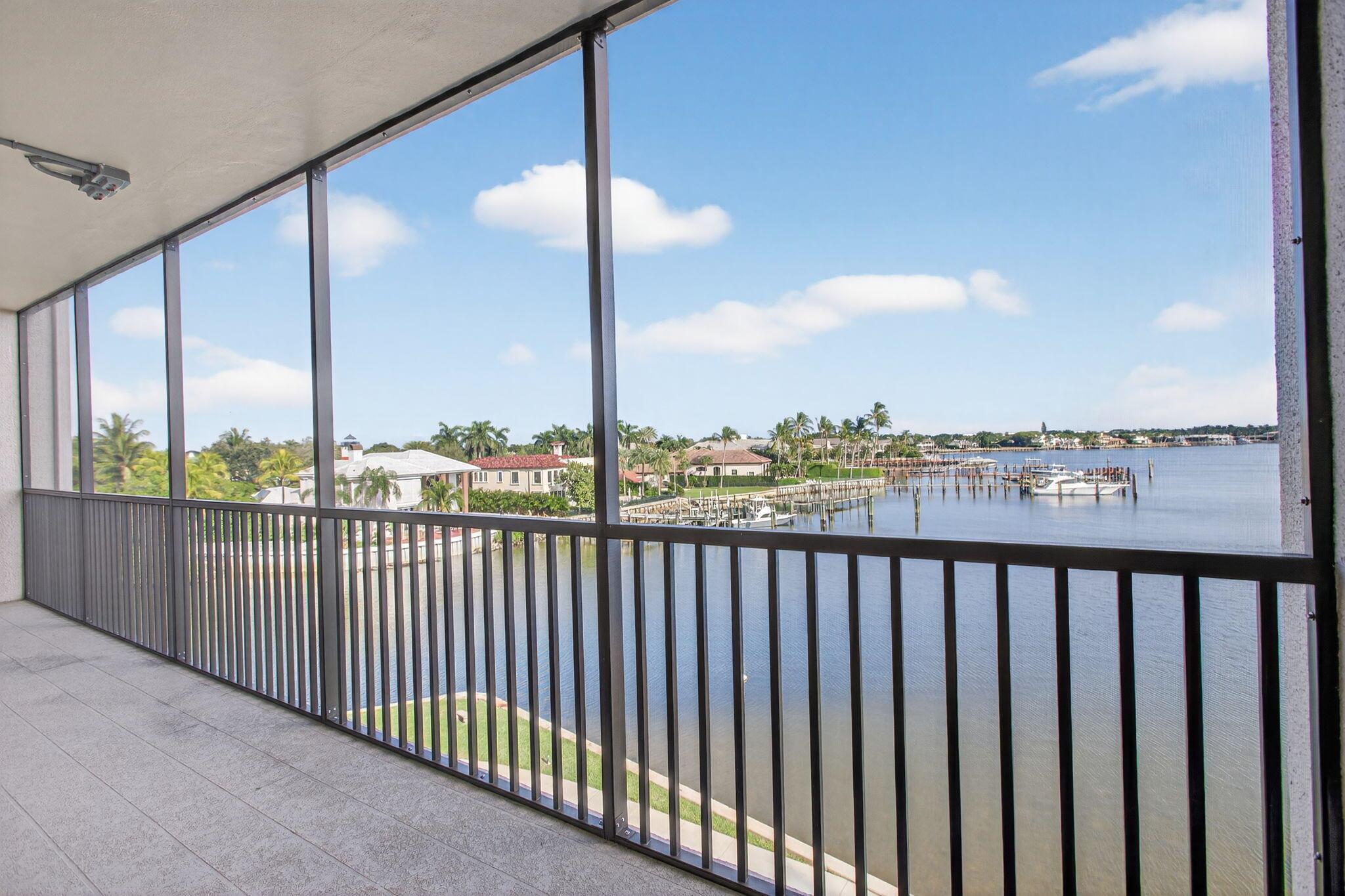 11390 Twelve Oaks Way 420