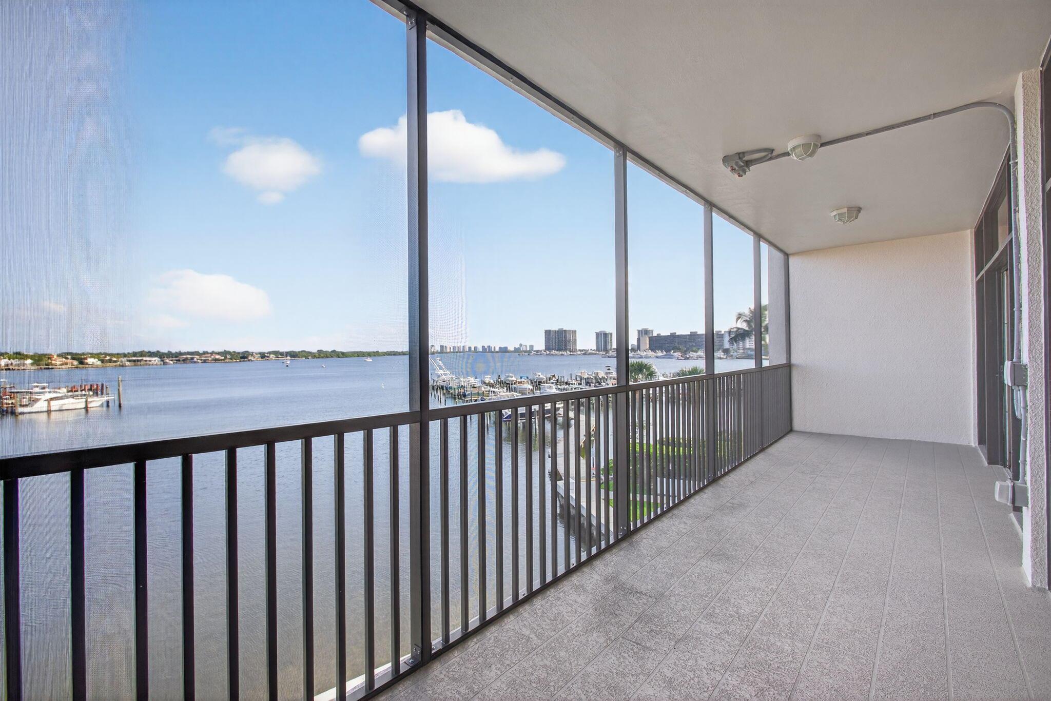 11390 Twelve Oaks Way 420