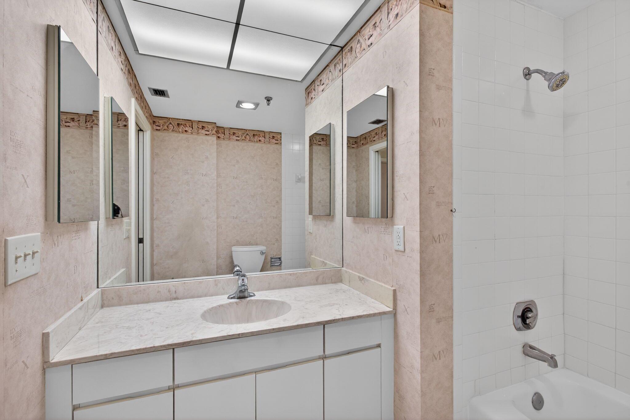 MARINA AT TWELVE OAKS CON - Residential