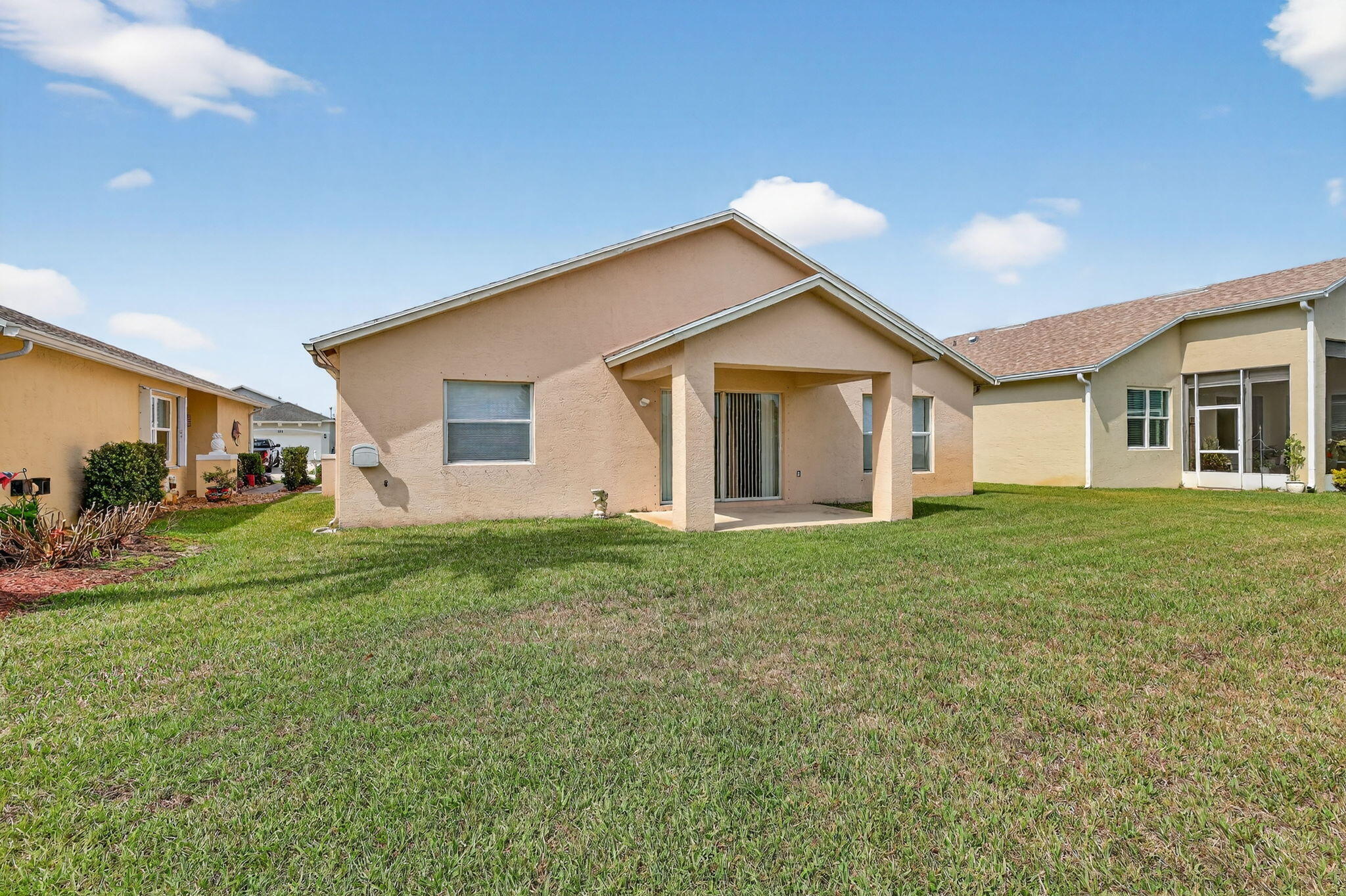 LAKE FOREST - Residential