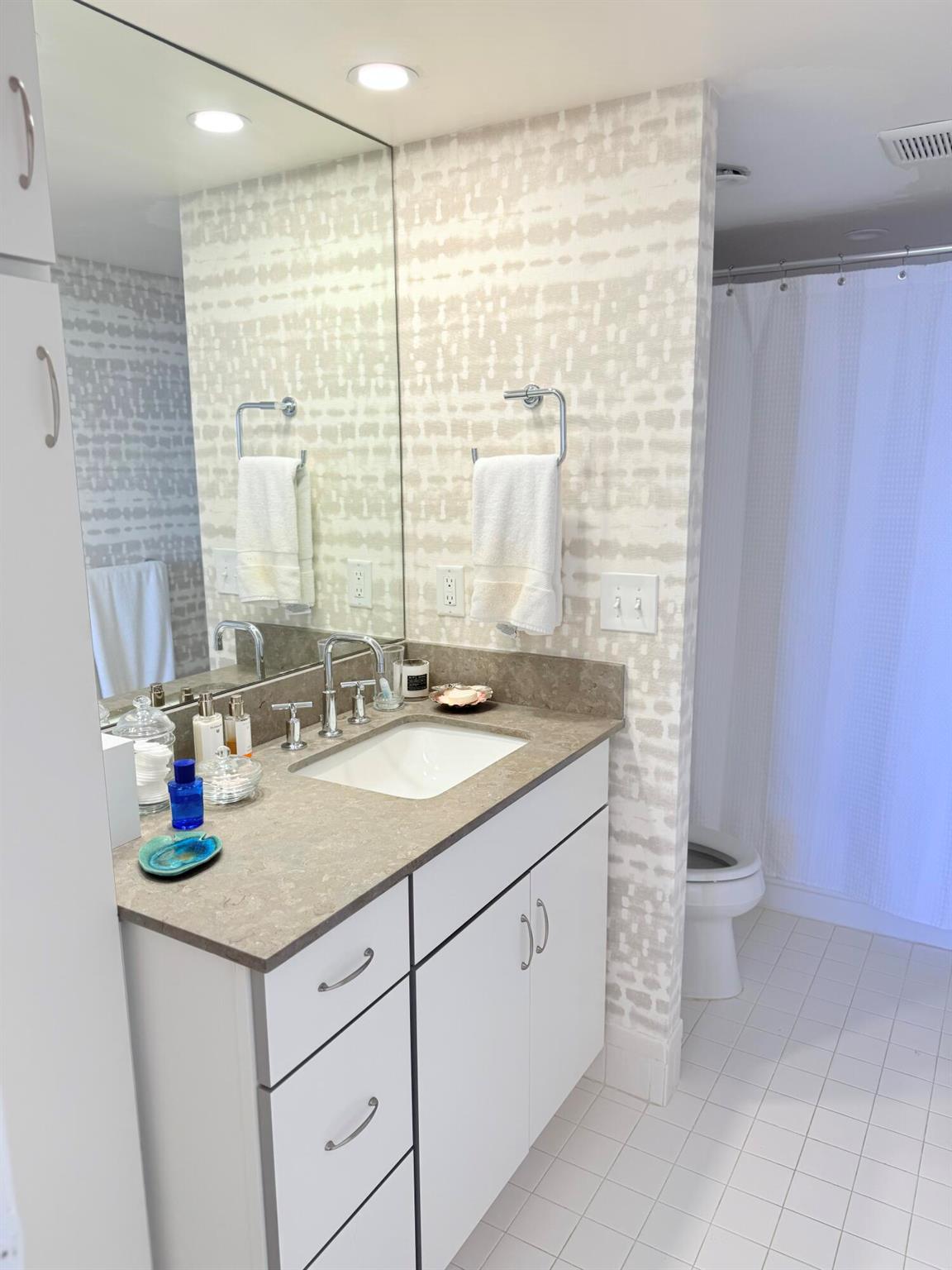 PLACIDO MAR CONDO - Residential