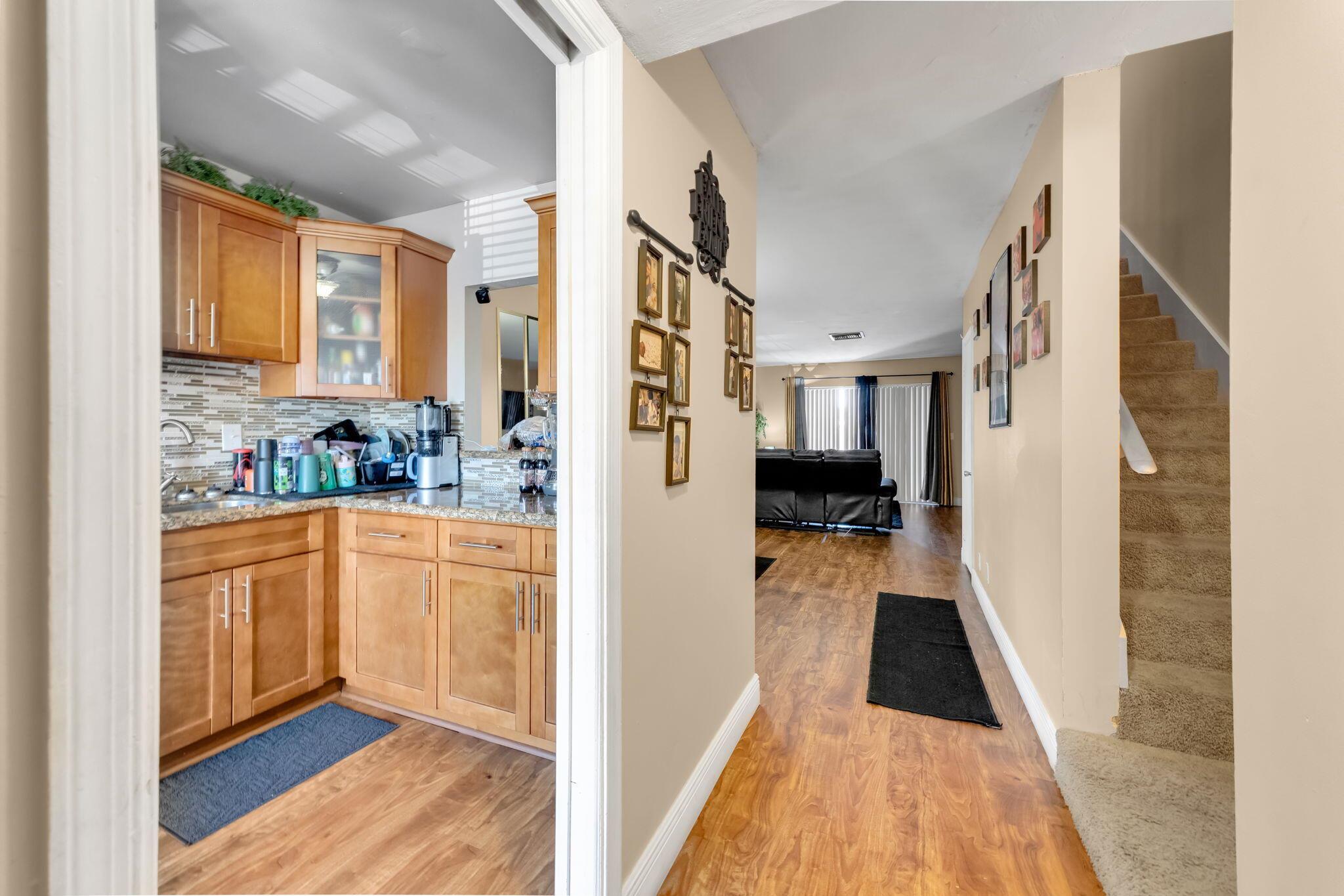 ROYAL VILLAGE TOWNHOUSES - Residential