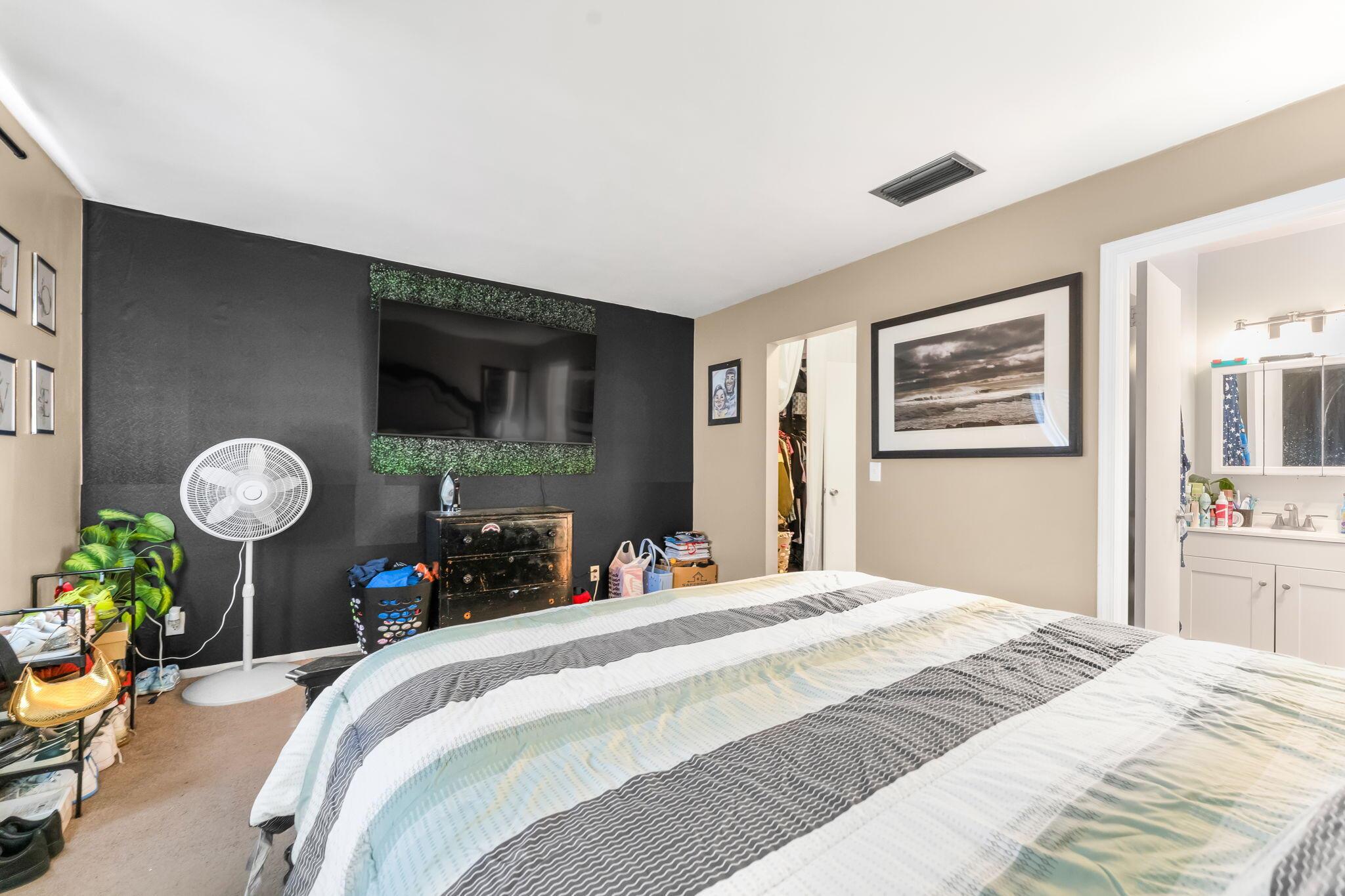 ROYAL VILLAGE TOWNHOUSES - Residential