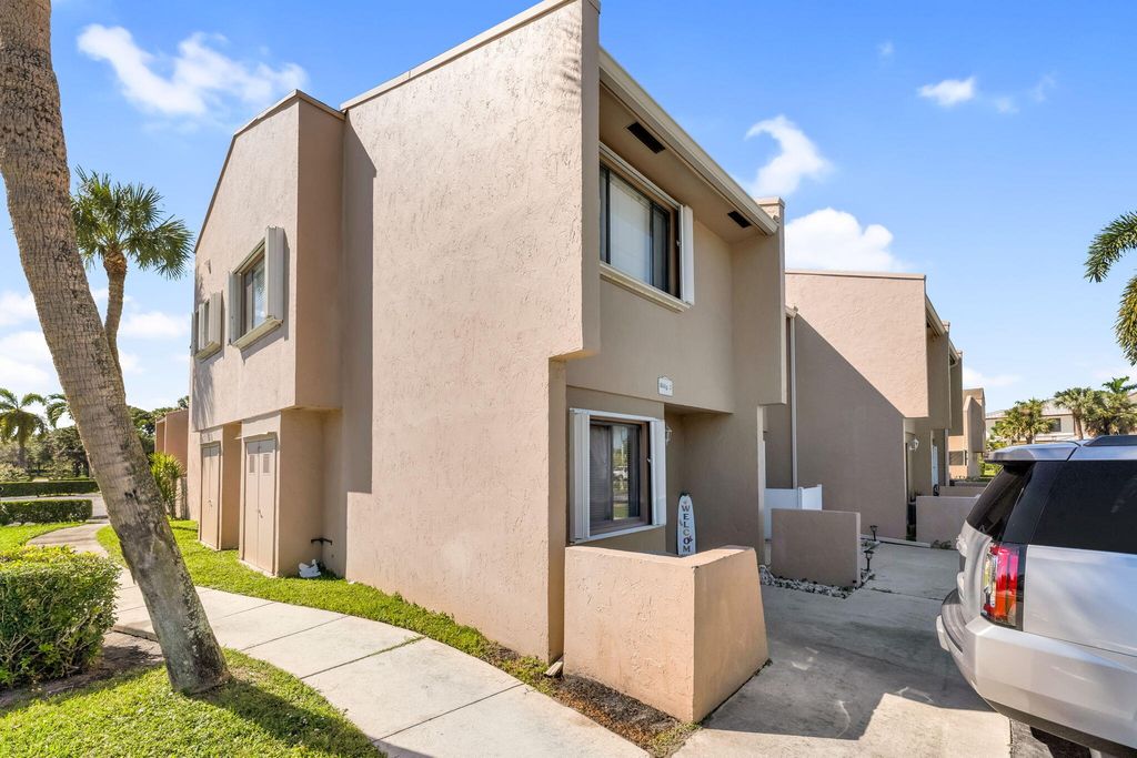 Photo of 139 Sparrow Drive #2a, Royal Palm Beach, FL 33411 (MLS # R11137380)