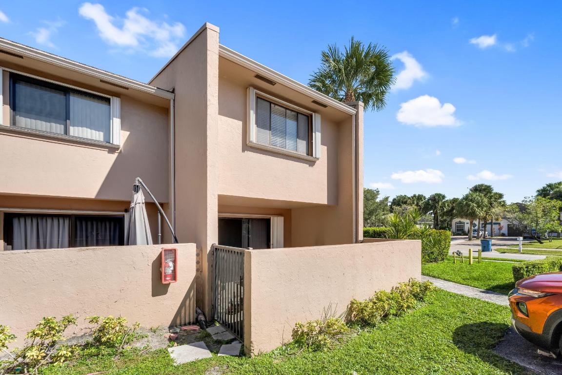 139 Sparrow Drive 2a