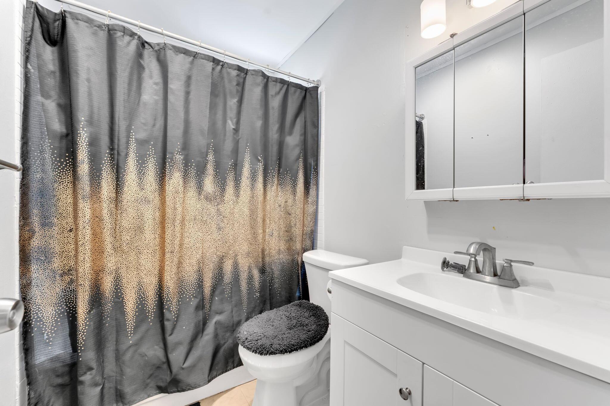 ROYAL VILLAGE TOWNHOUSES - Residential