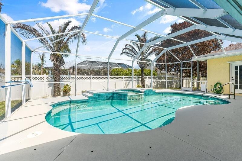 OAK CHASE SUBDIVISION PHASE II - Residential