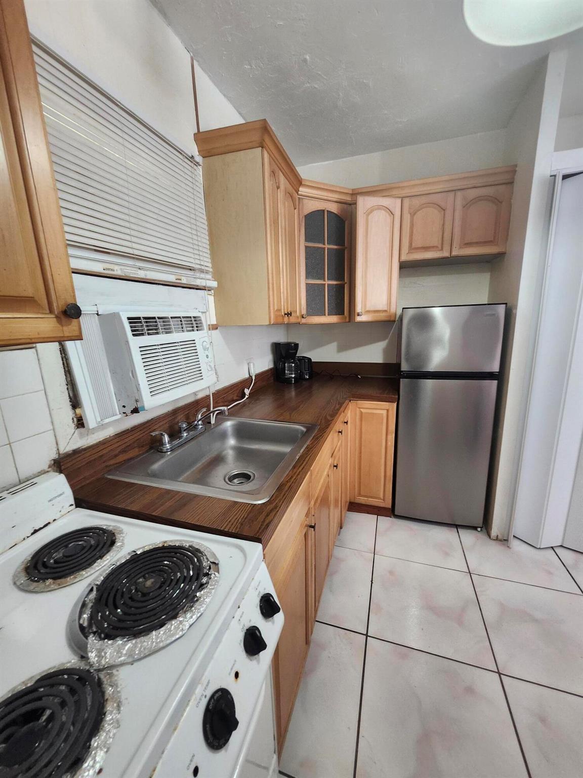 819 N Ocean Blvd Boulevard 1-20