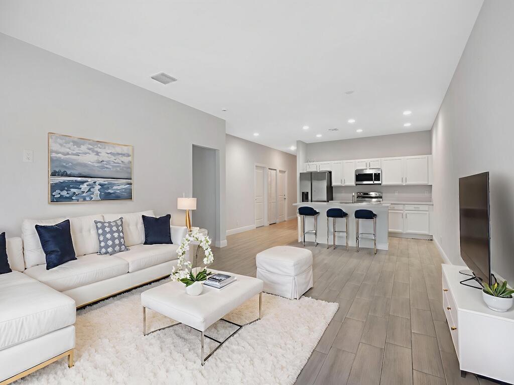 OSLO PARK UNIT NO 3 - Residential