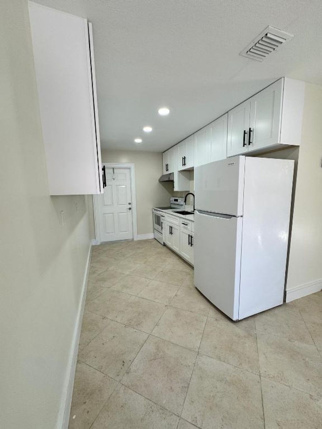 Photo of 1414 Avenue I #A, Fort Pierce, FL 34950 (MLS # R11152735)