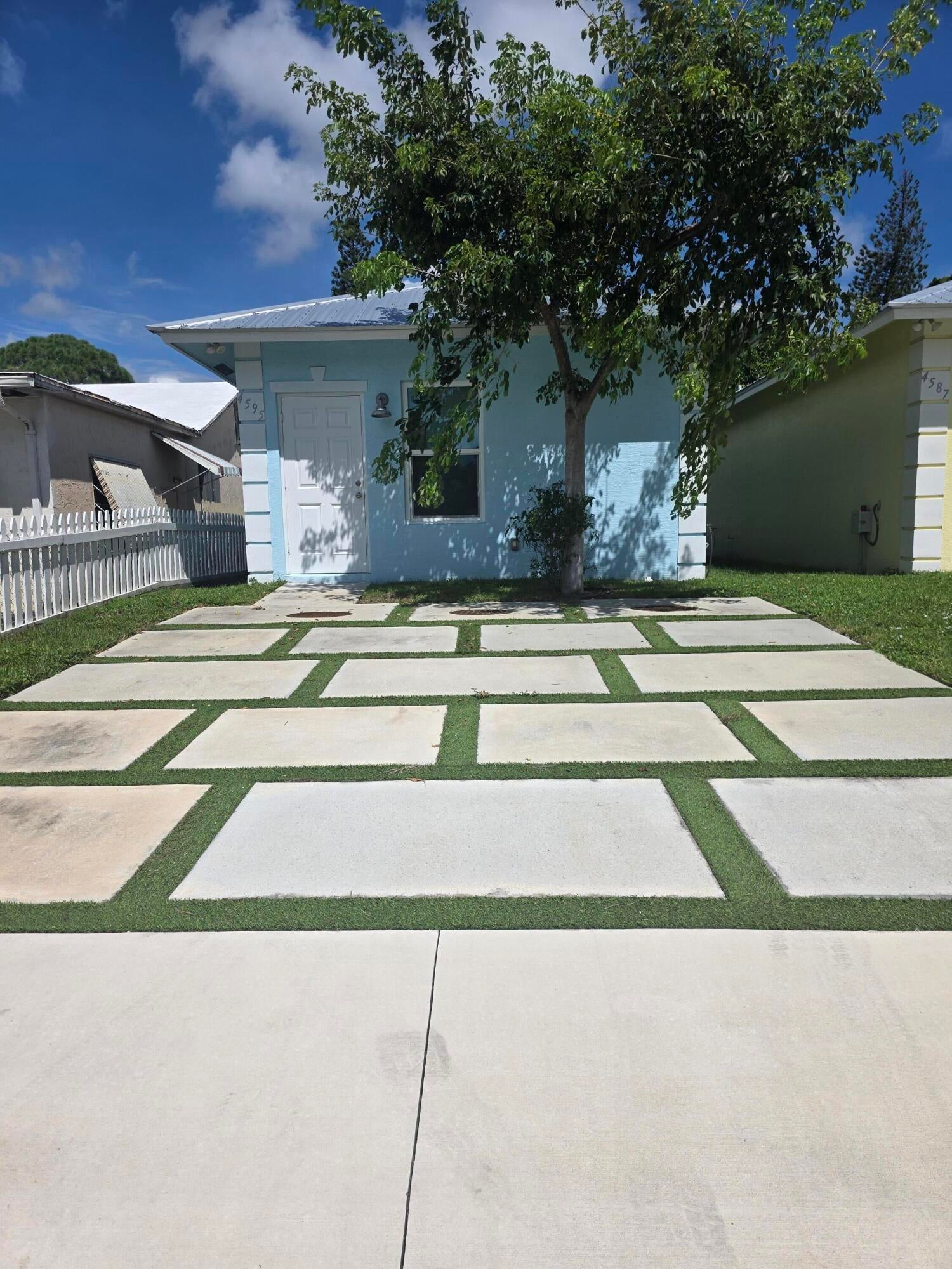 View photos, virtual tours, details... 4595 Cambridge Street