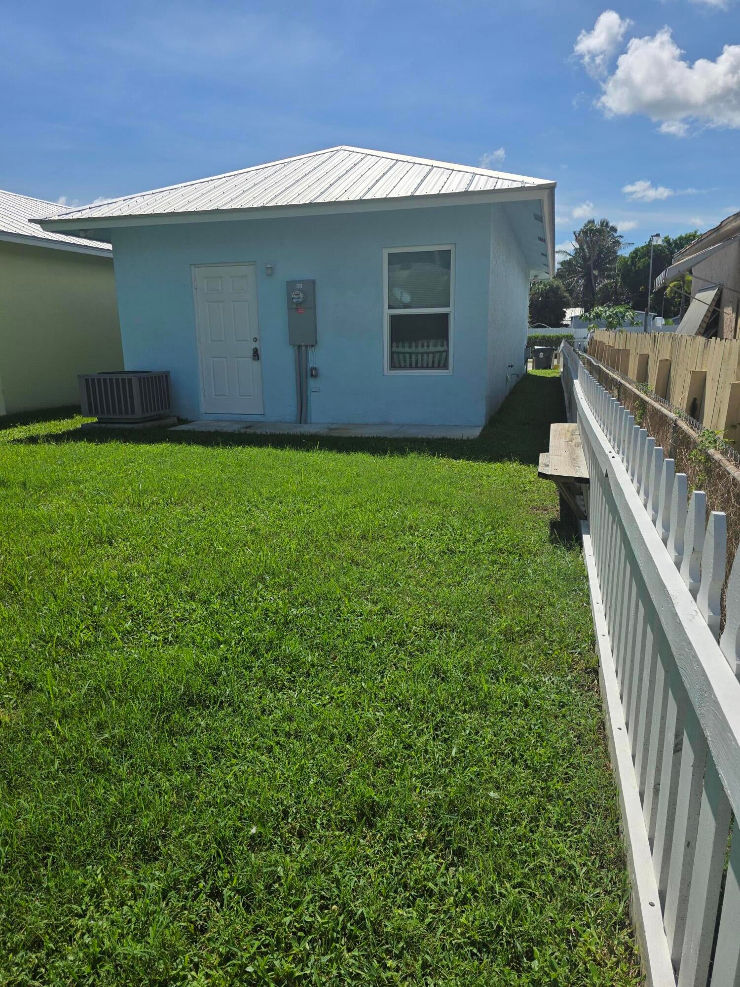 View photos, virtual tours, details... 4595 Cambridge Street
