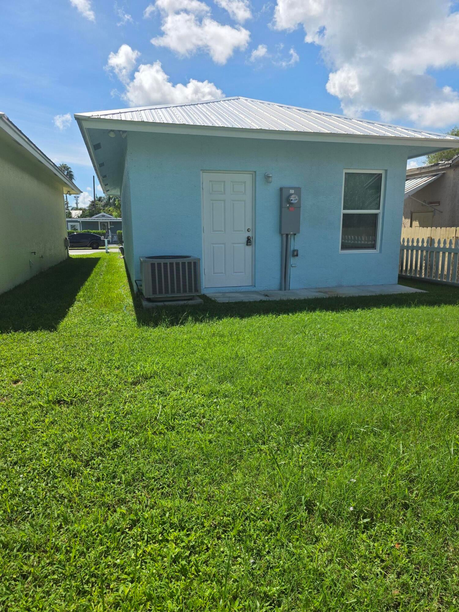 View photos, virtual tours, details... 4595 Cambridge Street