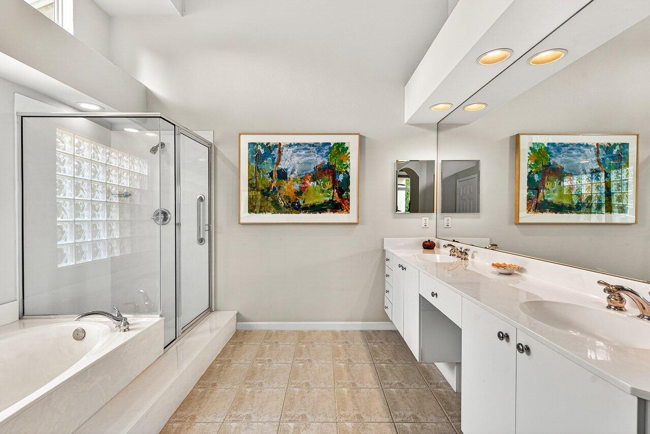 SUNSET BAY - Residential