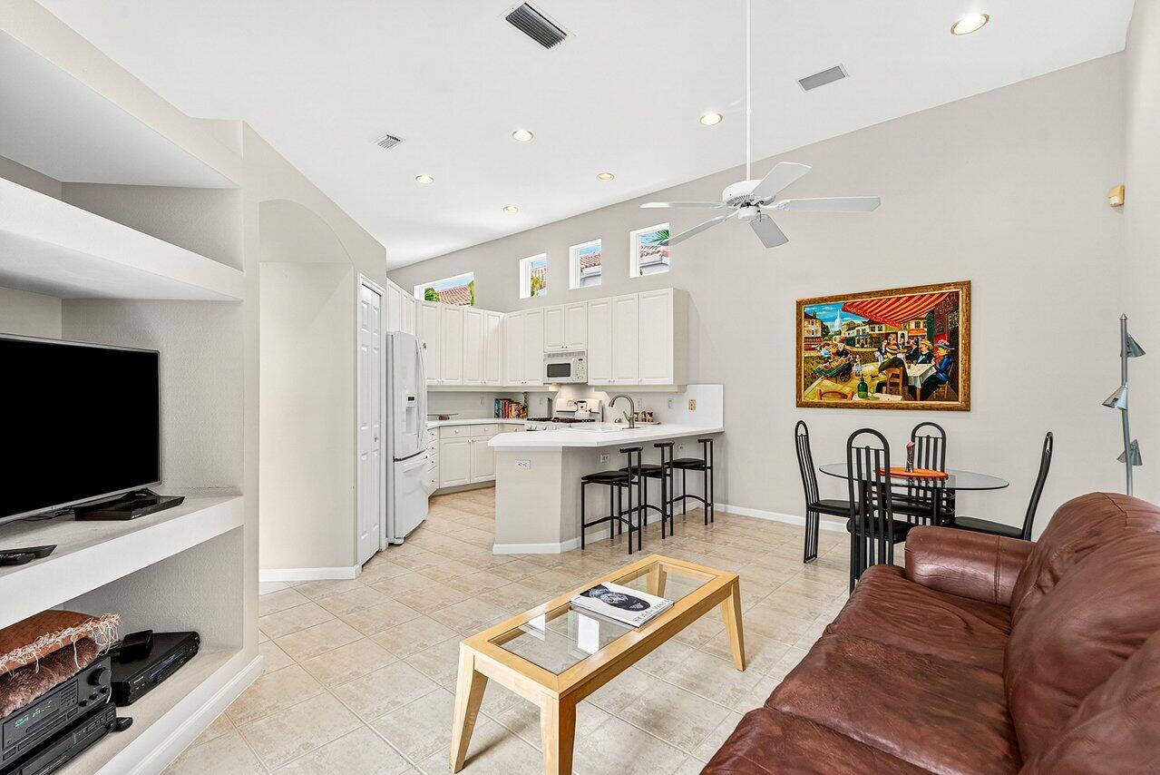 SUNSET BAY - Residential