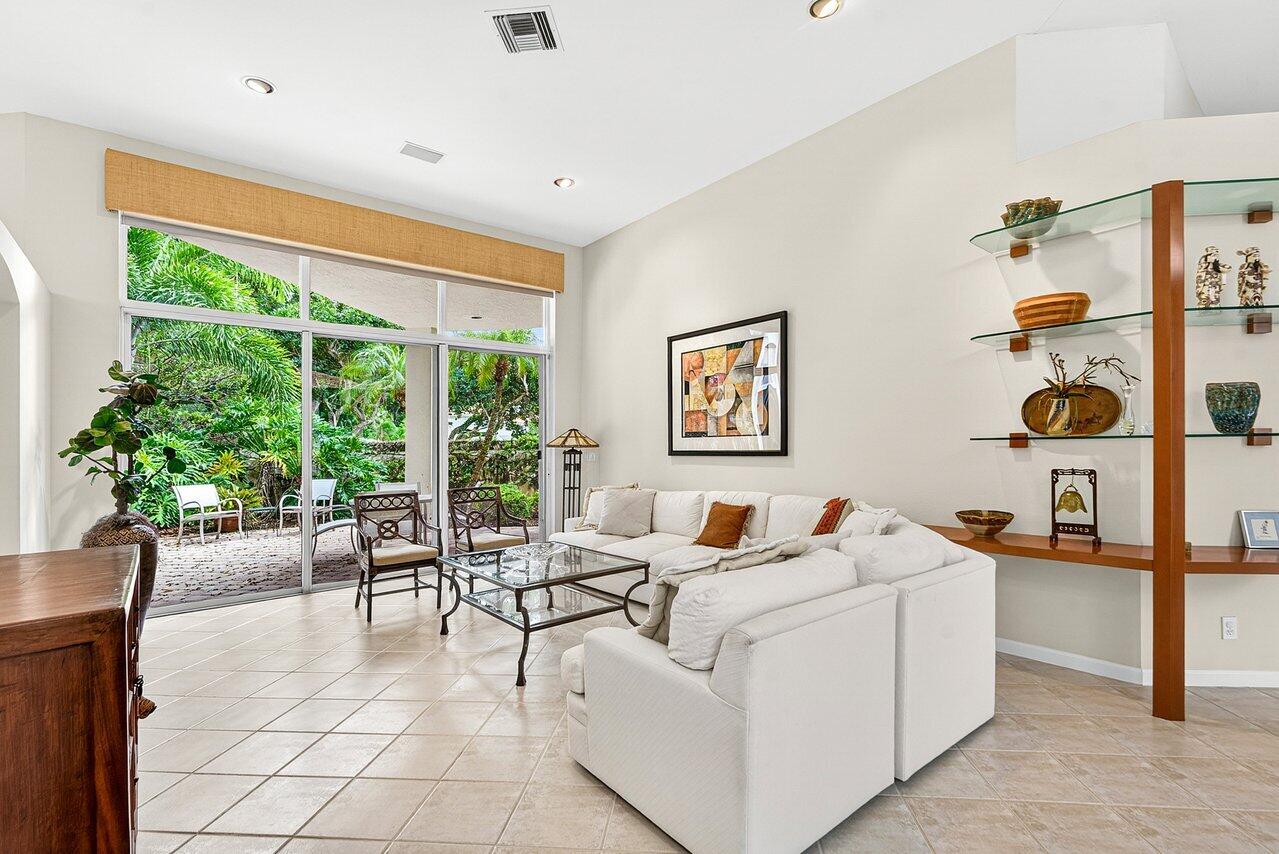 SUNSET BAY - Residential