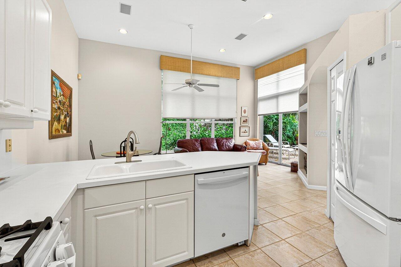 SUNSET BAY - Residential