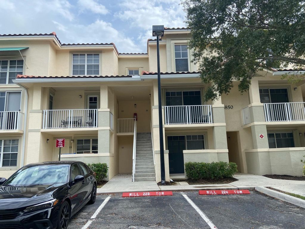 Photo of 4850 Chancellor Drive #12, Jupiter, FL 33458 (MLS # R11108261)